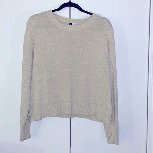 H&M beige/cream sweater sized Large